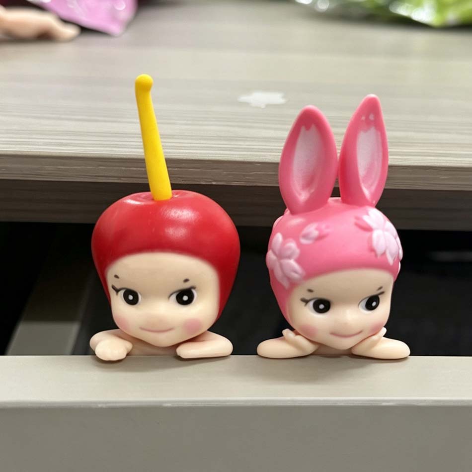新しいスタイルのブラインドボックスヒッパーズ装飾ミニフィギュ - Phone Accessories Doll のレビューと価格