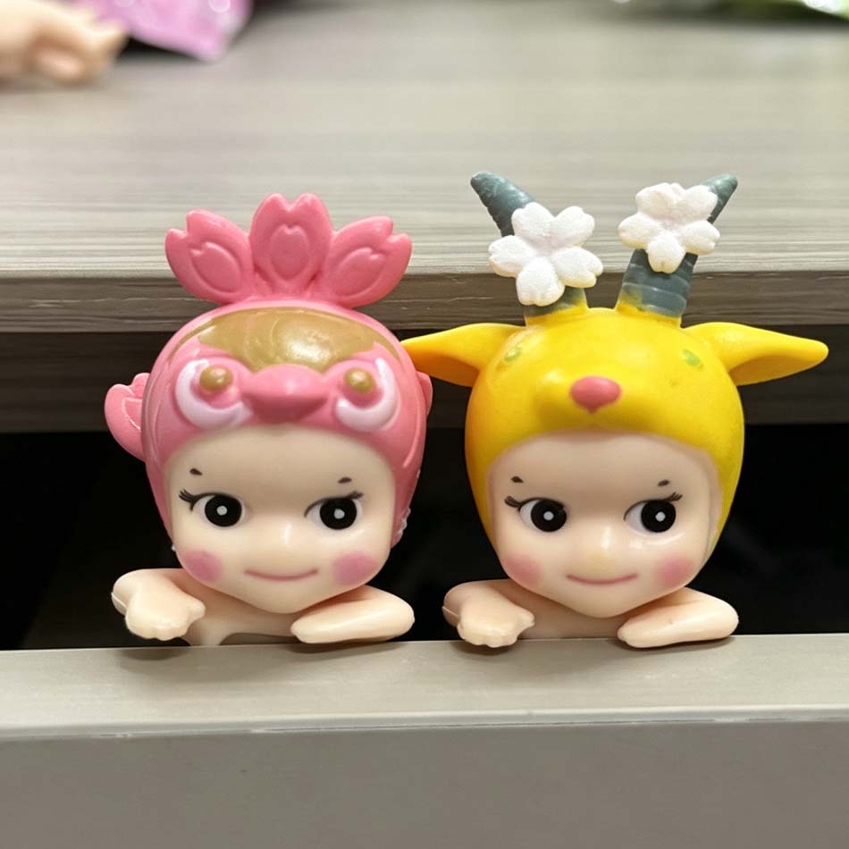 新しいスタイルのブラインドボックスヒッパーズ装飾ミニフィギュ - Phone Accessories Doll のレビューと価格