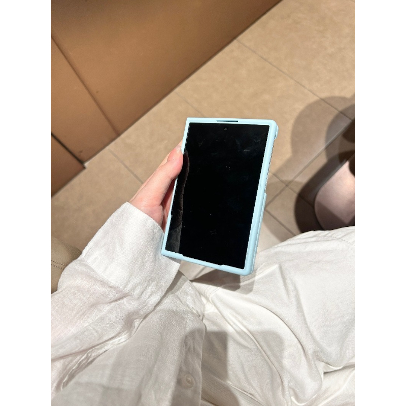 人気アニメ「ちいかわ」のジョークベアデザインのスマートフォン - Phone Zone Accessories & Repair のレビューと価格